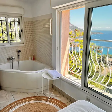 Boheme With Seaview & Private Garden, Antheor 公寓 Saint-Raphaël
