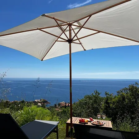 Boheme With Seaview & Private Garden, Antheor *
