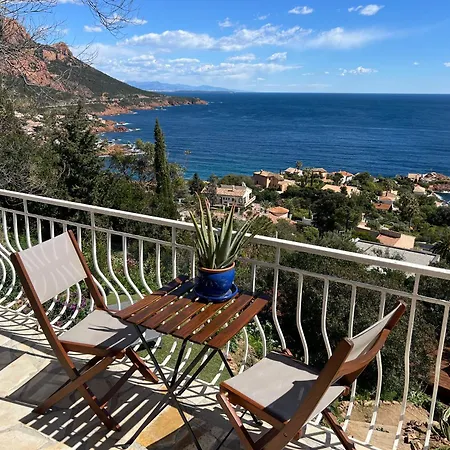 Boheme With Seaview & Private Garden, Antheor Apartmán Saint-Raphaël